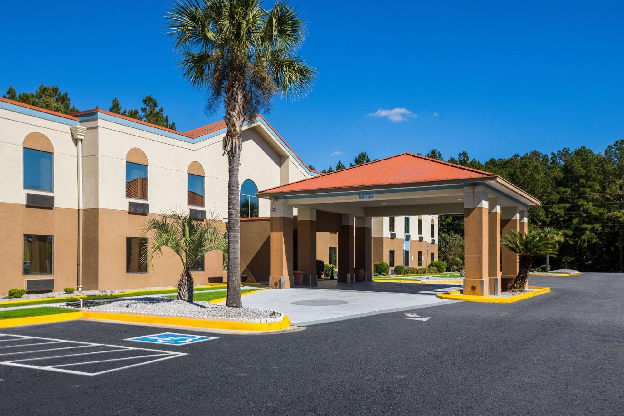 Clarion Pointe Hinesville Near Fort Stewart Extérieur photo