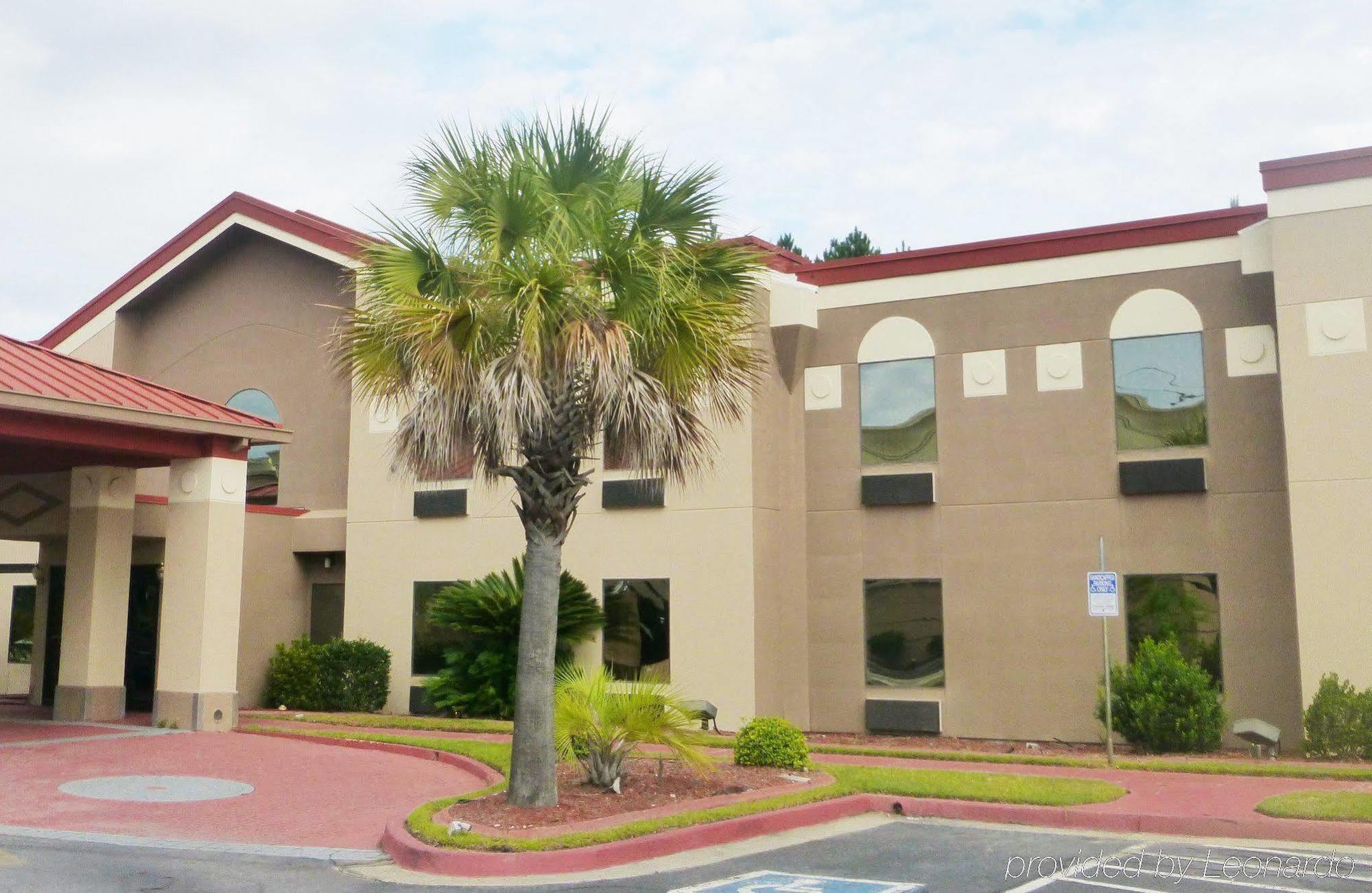 Clarion Pointe Hinesville Near Fort Stewart Extérieur photo